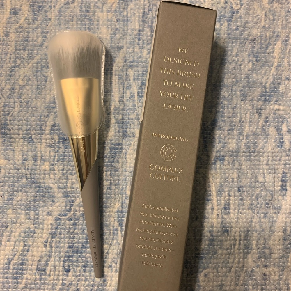 Complex Culture Brush